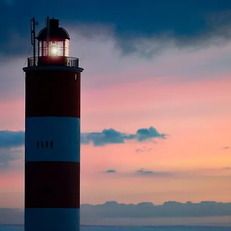 Proche Hopitaux Calve - Calot - Terrasse -100 M -grand Appartement-8 Pers Appartement