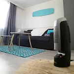 Apartmán Proche Hopitaux Calve - Calot - Terrasse -100 M -grand Appartement-8 Pers *